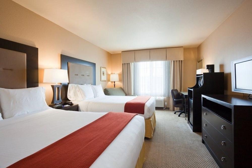 Holiday Inn Express & Suites San Antonio Frost Bank Center By Ihg Exteriér fotografie