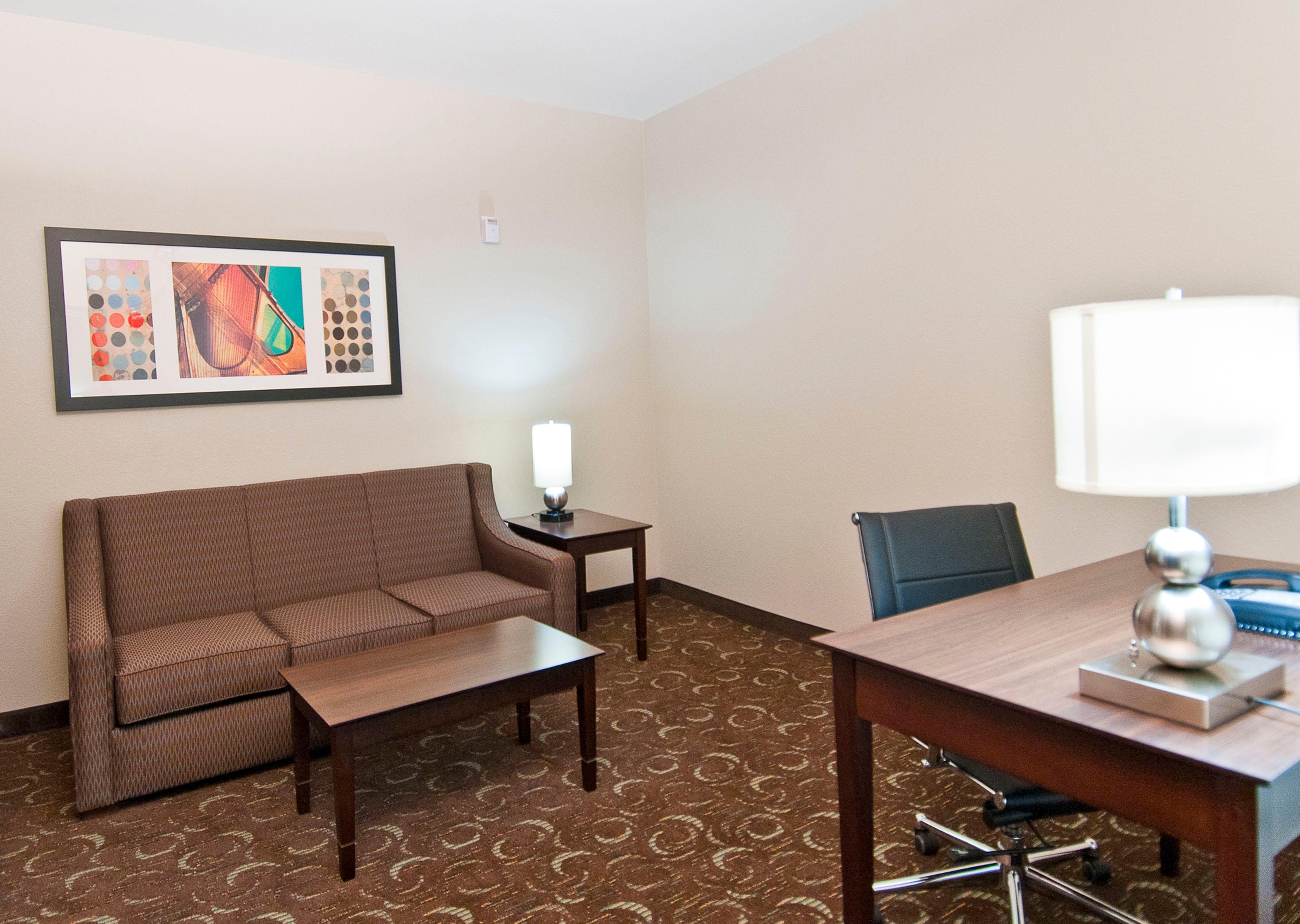 Holiday Inn Express & Suites San Antonio Frost Bank Center By Ihg Exteriér fotografie
