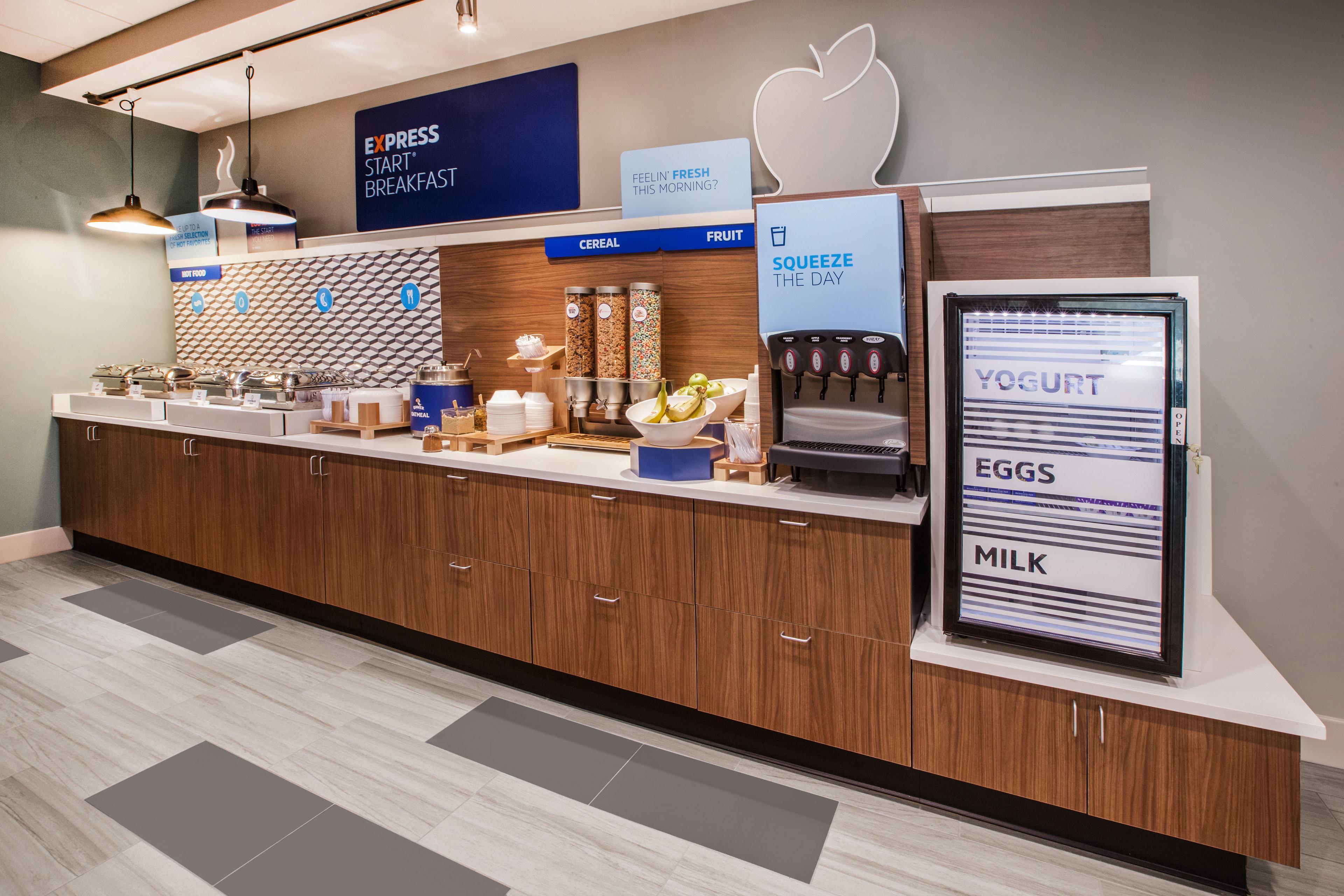 Holiday Inn Express & Suites San Antonio Frost Bank Center By Ihg Exteriér fotografie